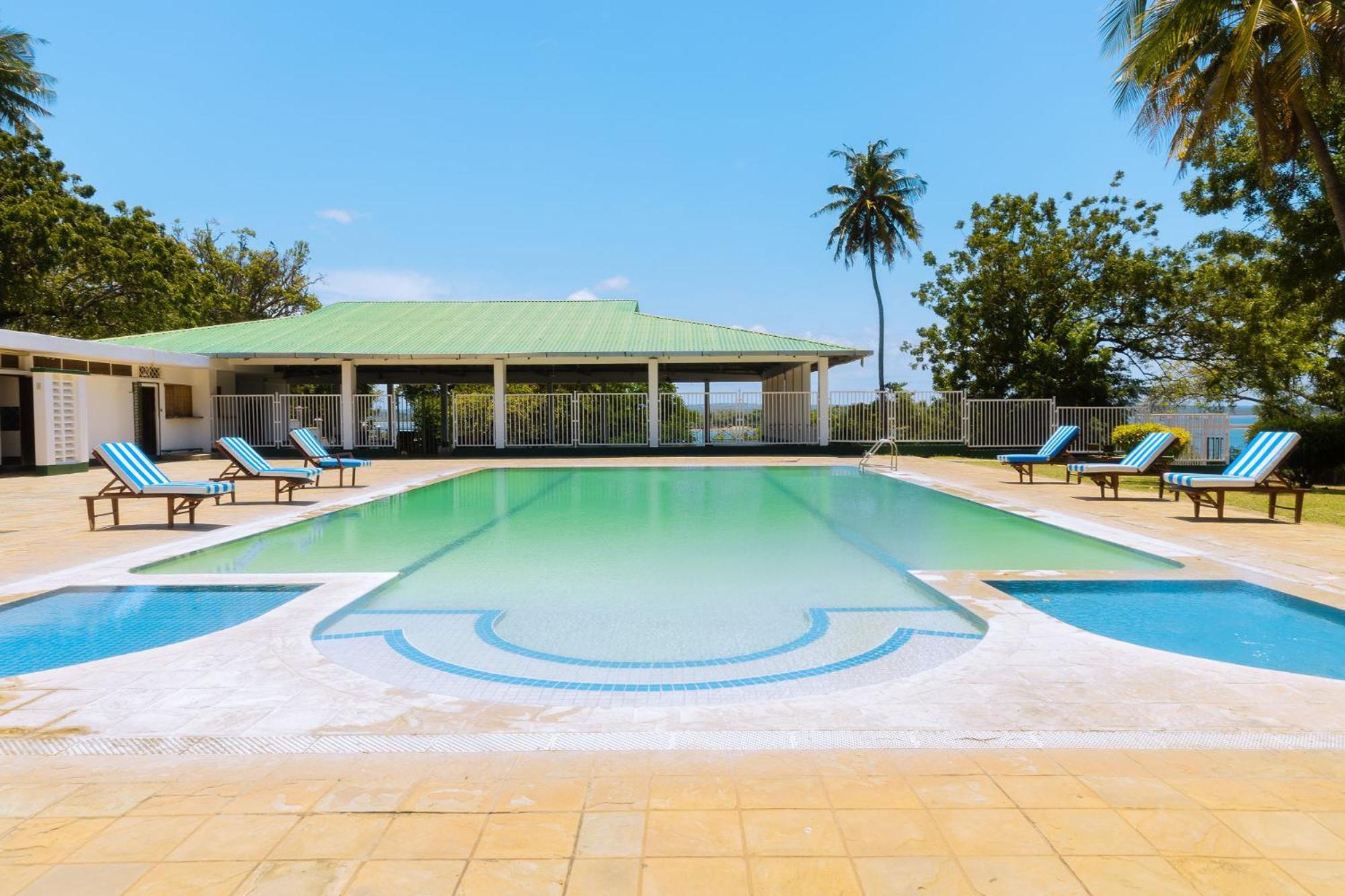 Mkonge Hotel Tanga Exterior foto